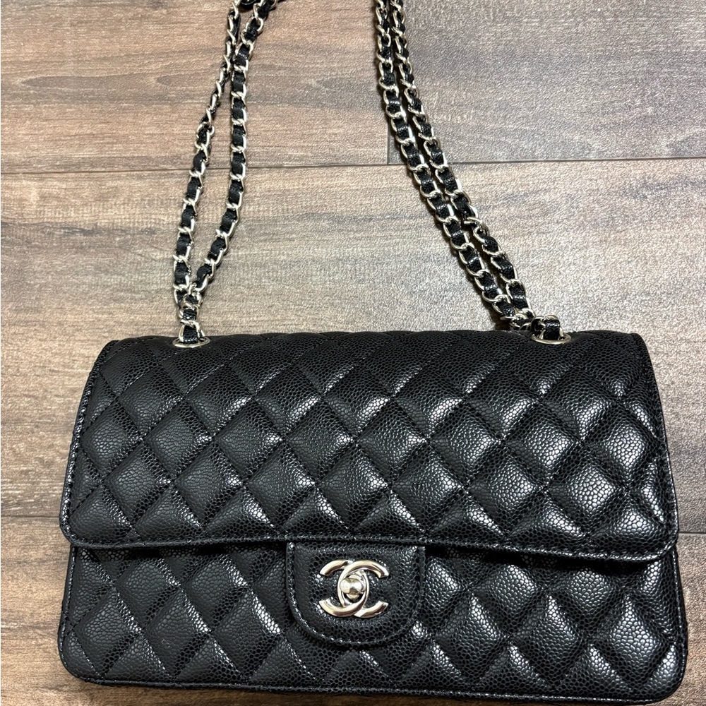 Chanel Black Quilted Shoulder Bag with Silver Chain